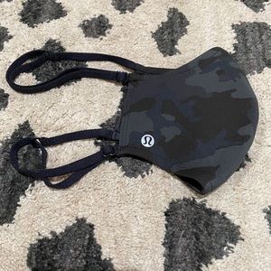 LULULEMON NEW W/OUT TAGS CAMO FACE MASK - S/M